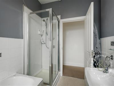 Picture 12